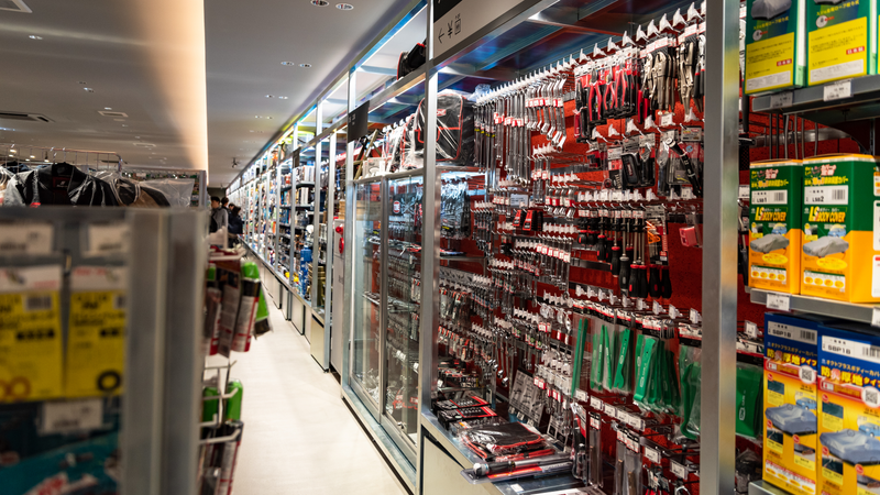 Illustration for article titled A Look Inside Autobacs: Japan's Fascinating Auto Parts Megastore